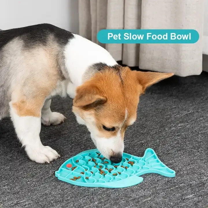 Petsomania Silicone Lick Mat and Slow Feeder for Dogs